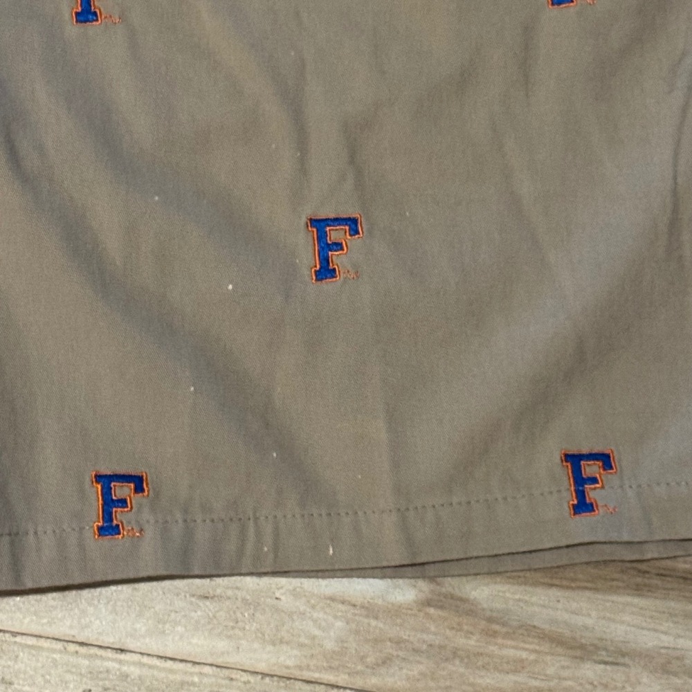 Pennington & Bailes Florida Gators Embroidered Khaki Chino Shorts Mens 38 Tan - Picture 8 of 8